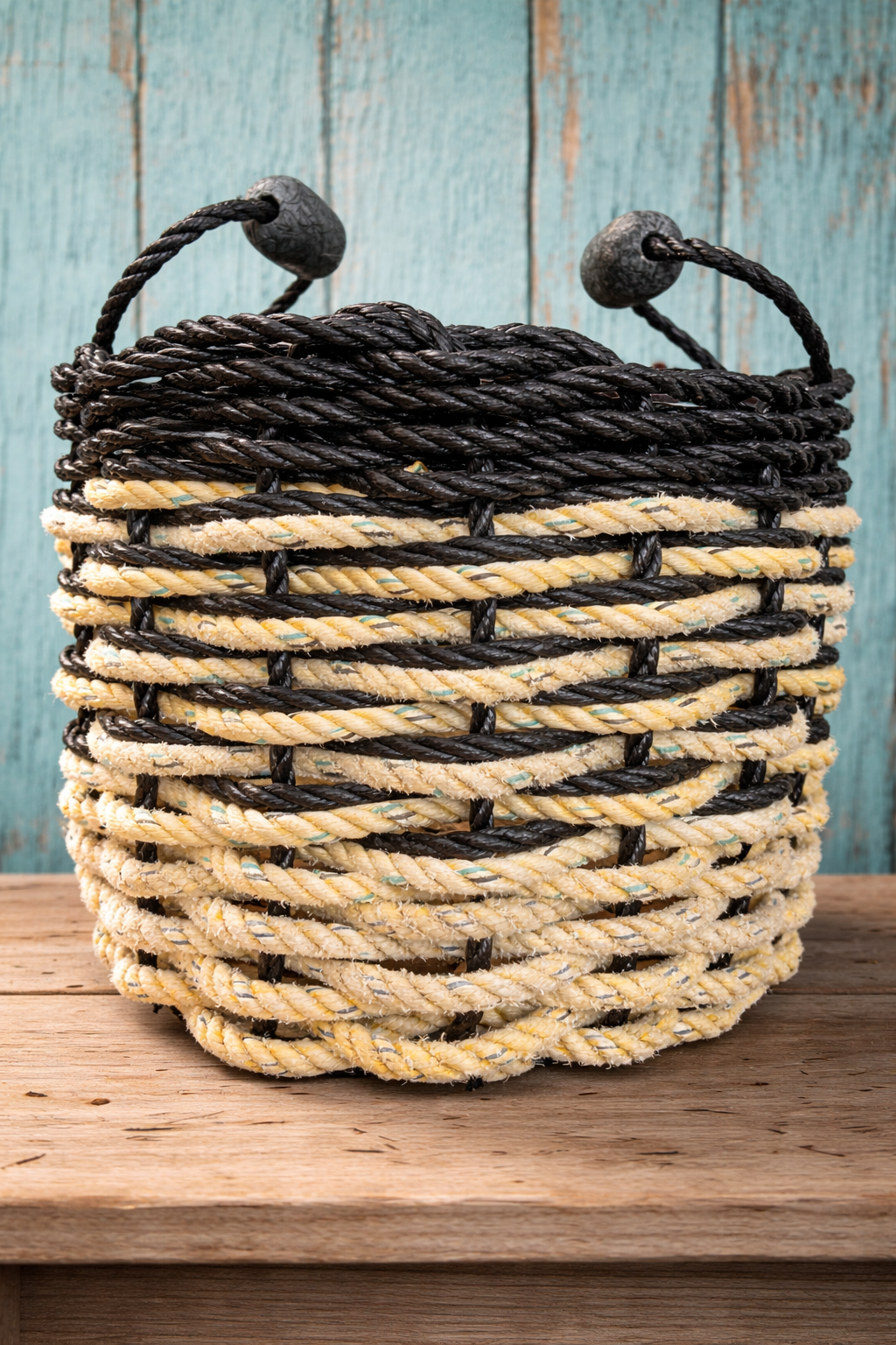 Dorn A’n Mor Repurposed Rope Basket – Black & Yellow